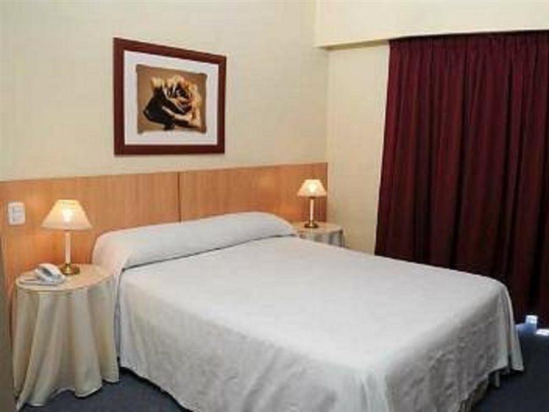 Los Tilos Hotel Y Spa By Cph Villa Carlos Paz Eksteriør bilde