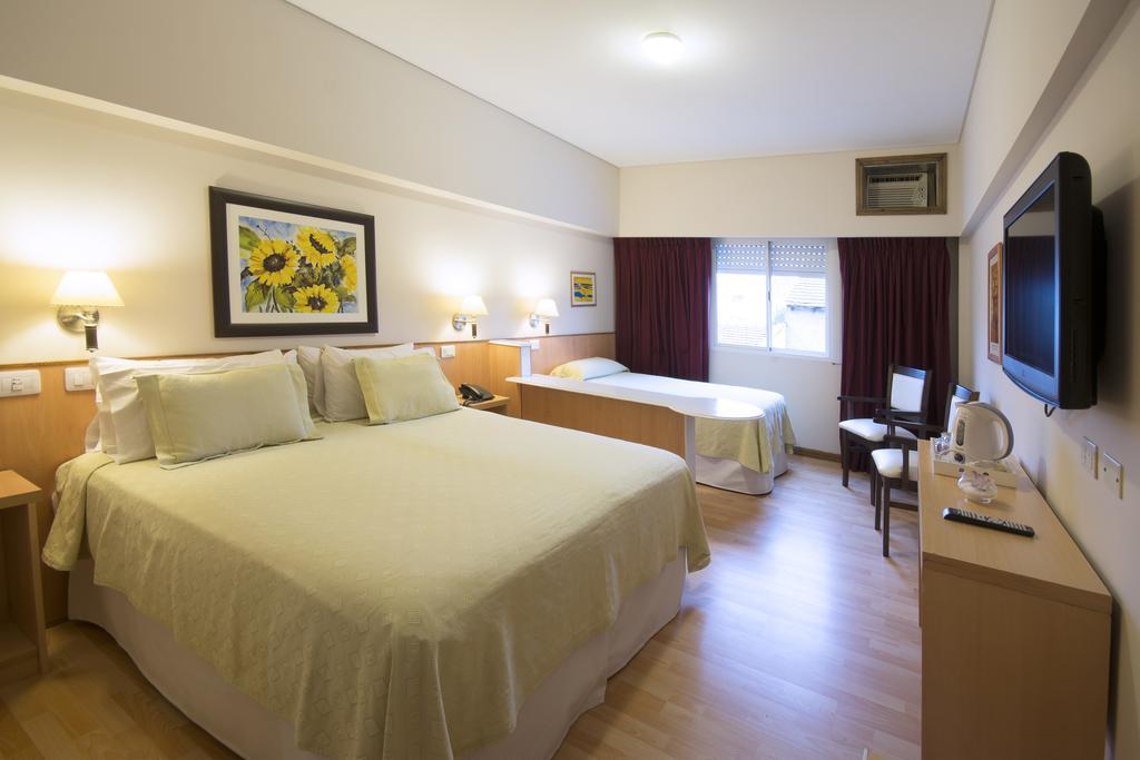 Los Tilos Hotel Y Spa By Cph Villa Carlos Paz Eksteriør bilde