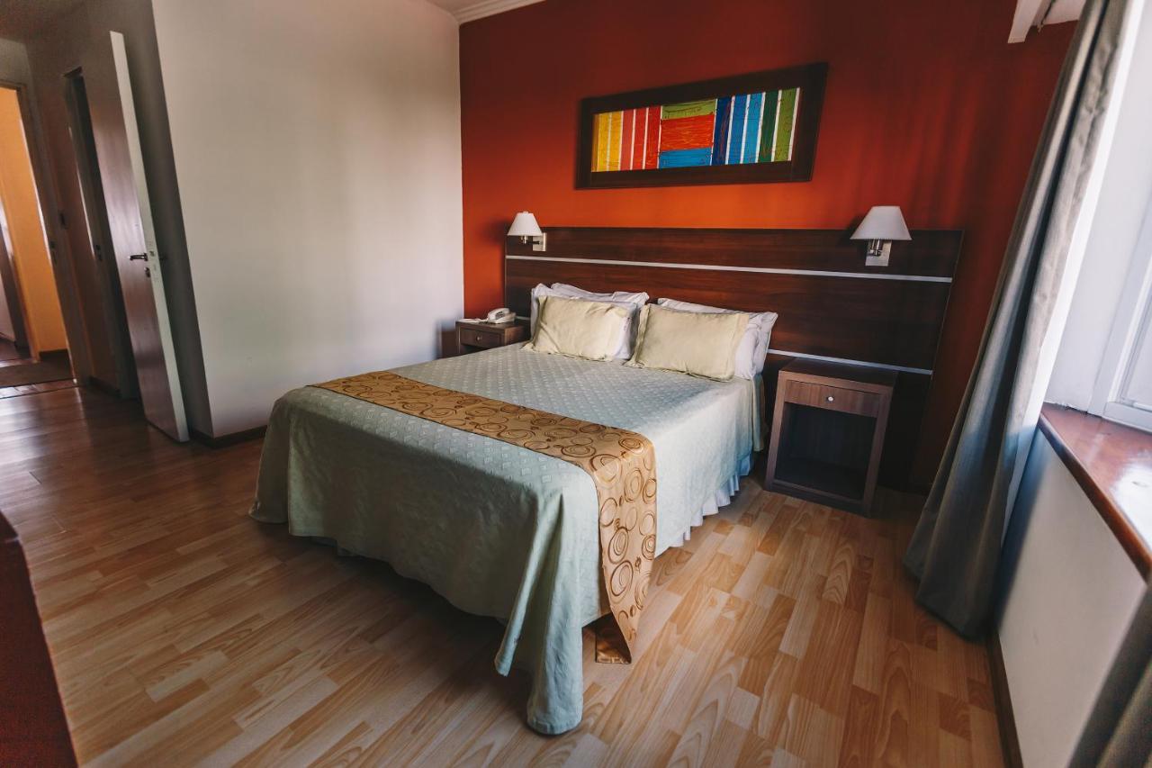 Los Tilos Hotel Y Spa By Cph Villa Carlos Paz Eksteriør bilde