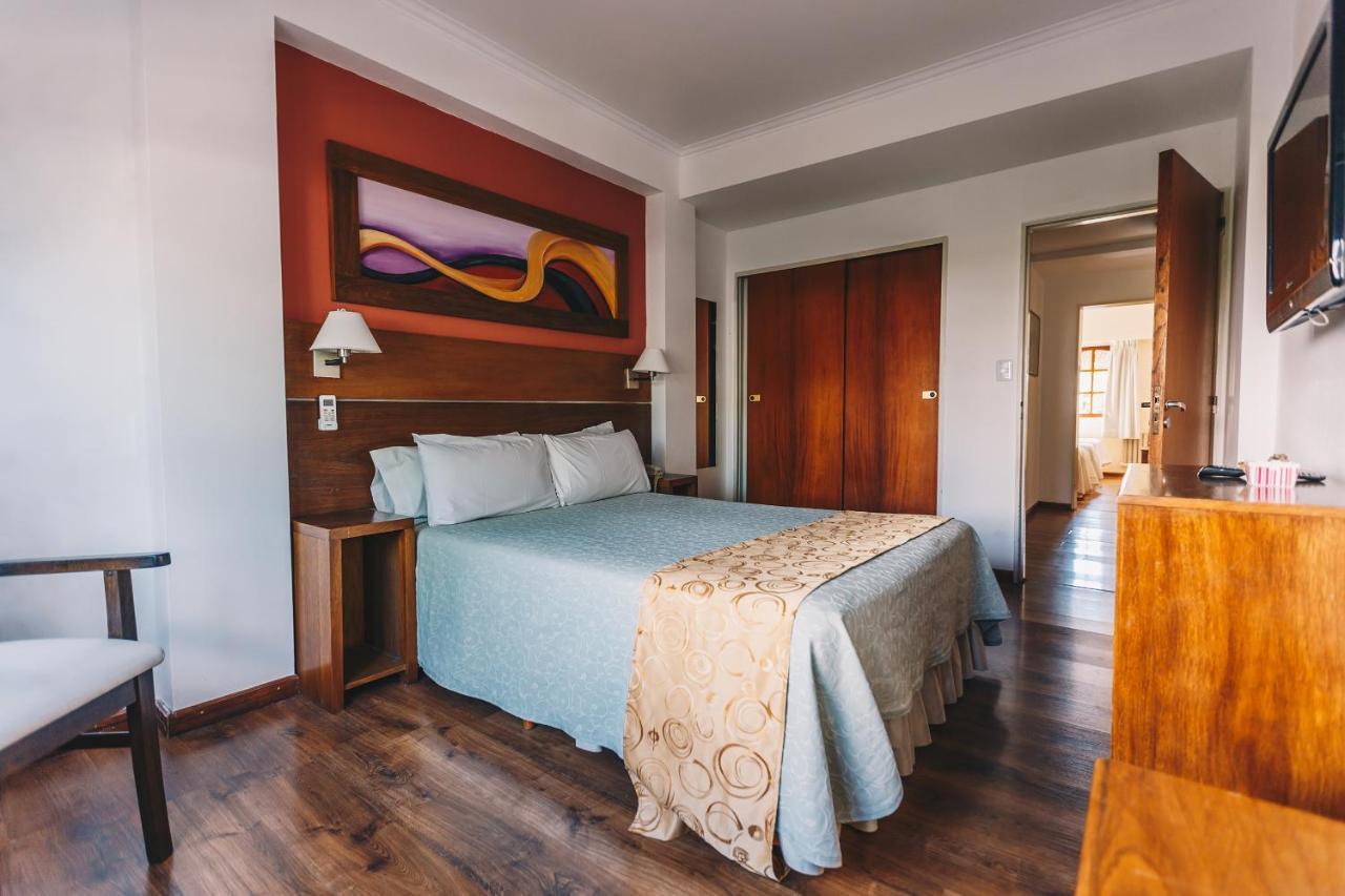 Los Tilos Hotel Y Spa By Cph Villa Carlos Paz Eksteriør bilde